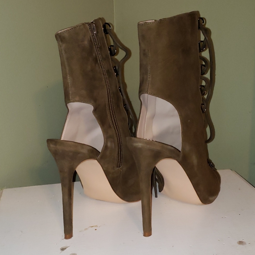 Booties-Peep Toe/Heel - Picture 2 of 4